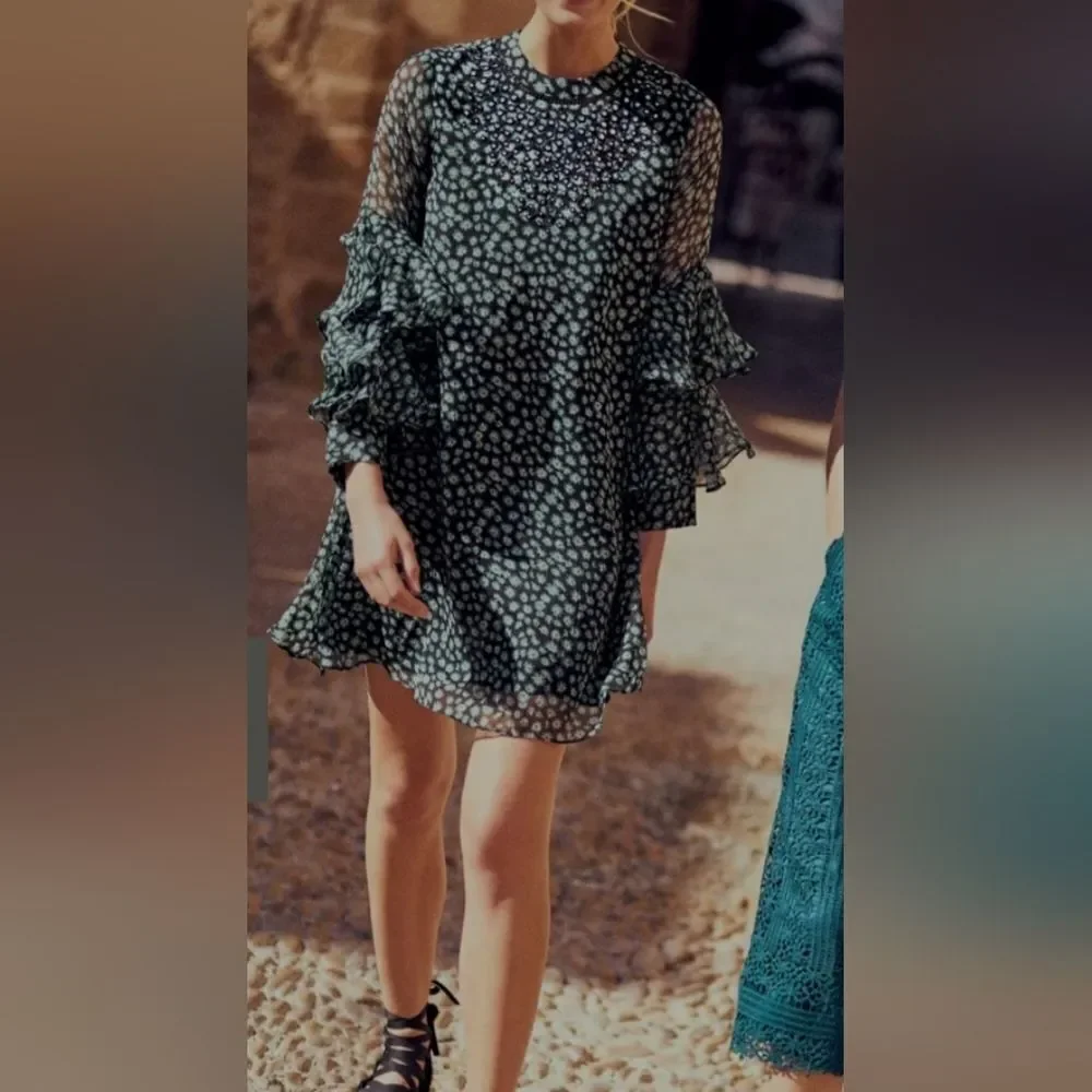 Floral Ruffle-Sleeve Shift Dress - Teal/Black - Picture 6 of 12